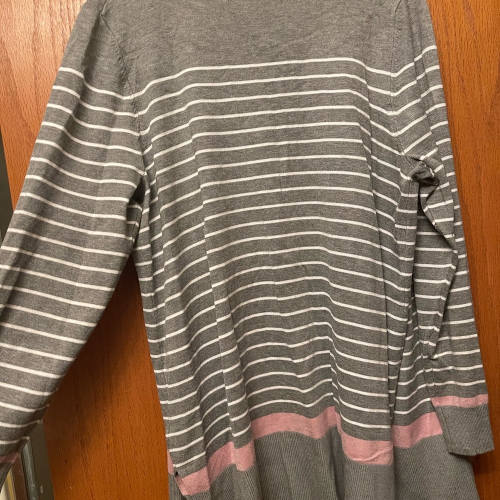 Avenue brand lightweight cardigan